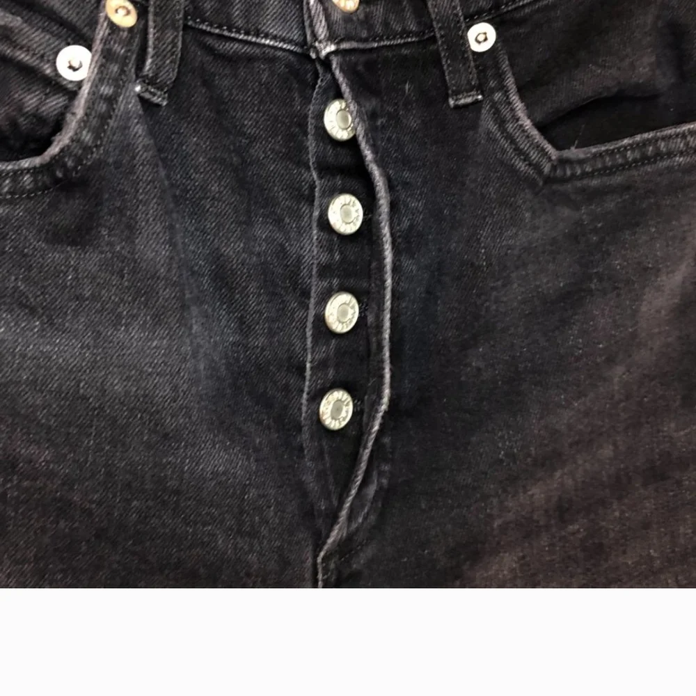 Classic Black Women's Jeans - Picture 5 of 9